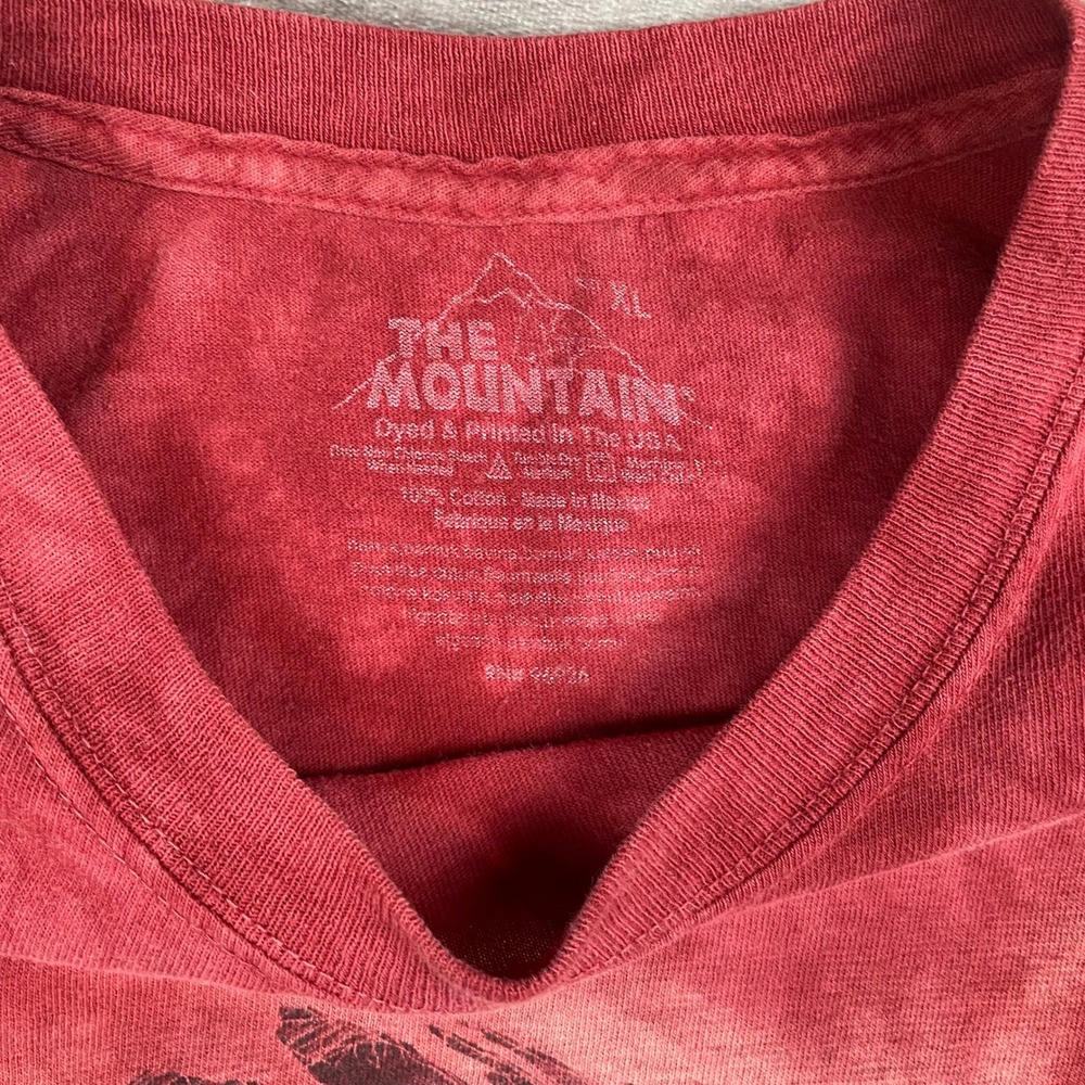 The Mountain Ole Miss Rebels Football Tie Dye Graphic T-Shirt Red Mens XL - Picture 2 of 6